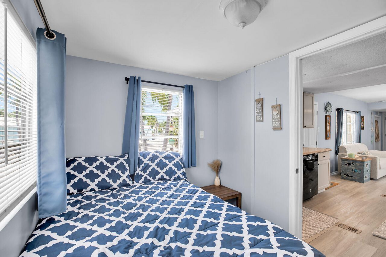 6099 Overseas Highway, Unit 4W, Marathon, FL 33050 Photo