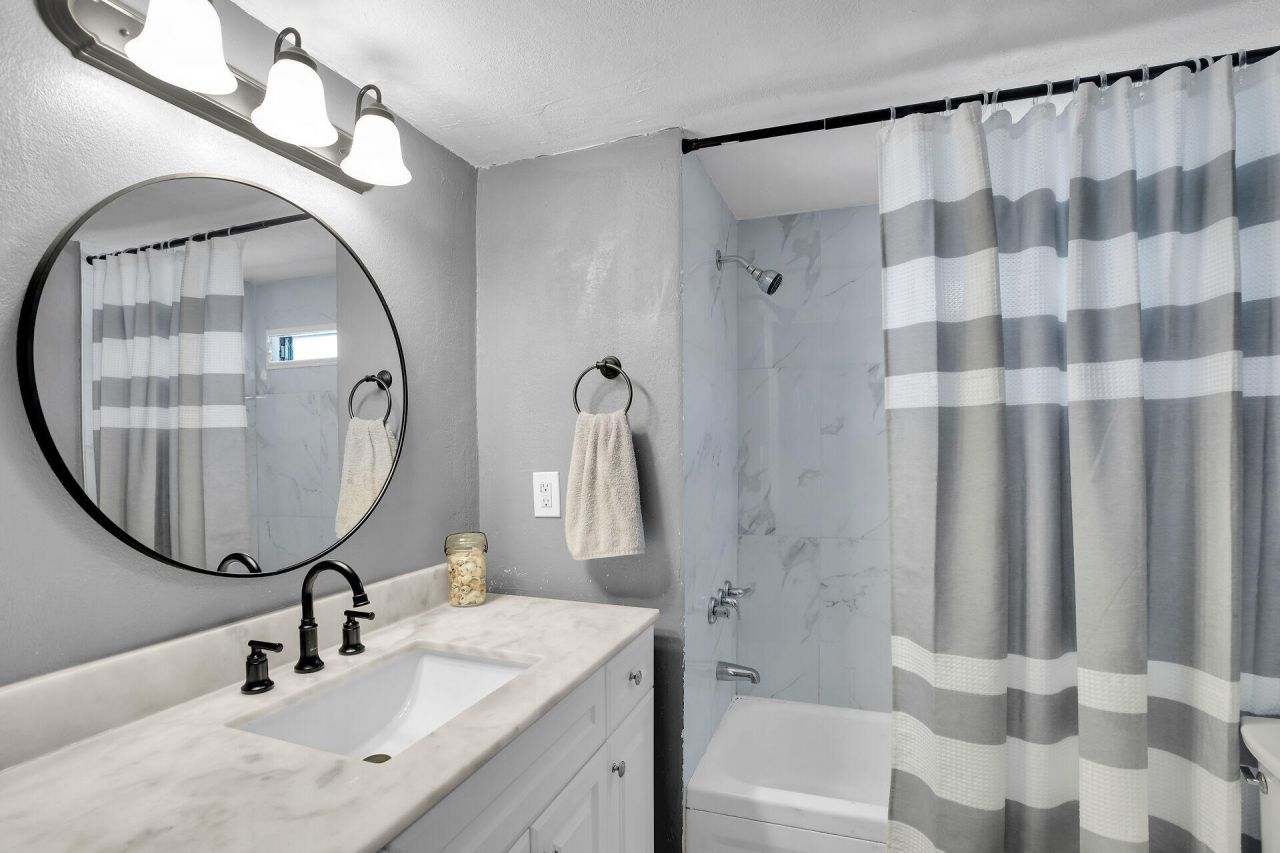 6099 Overseas Highway, Unit 4W, Marathon, FL 33050 Photo