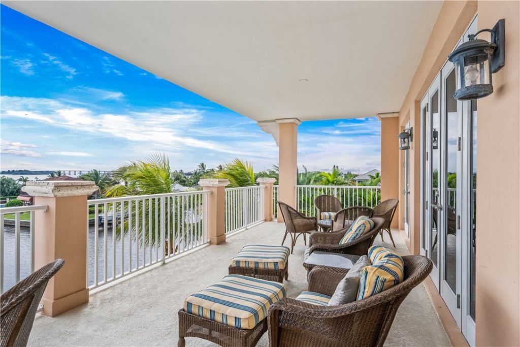 11 Royal Palm Point, Unit PH-W, Vero Beach, FL 32960 Photo