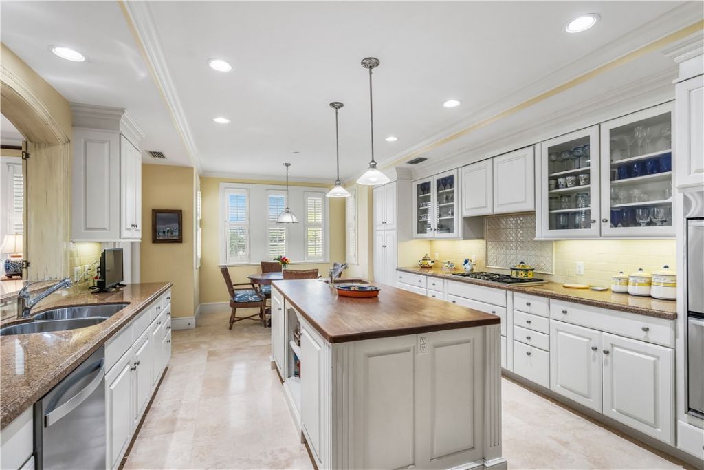 11 Royal Palm Point, Unit PH-W, Vero Beach, FL 32960 Photo