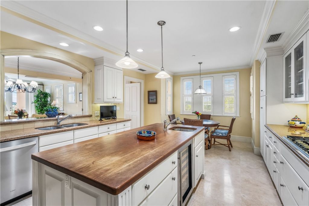 11 Royal Palm Point, Unit PH-W, Vero Beach, FL 32960 Photo