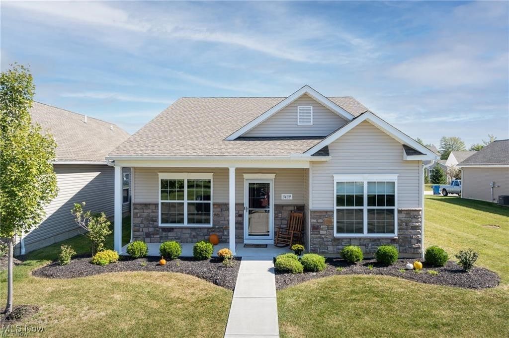 3439 Morningside Way, Lorain, OH 44053 Main Photo