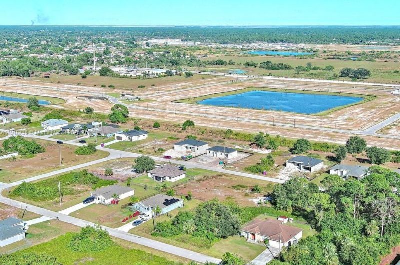 341 Ranchito Ave, Lehigh Acres, FL 33974 Photo