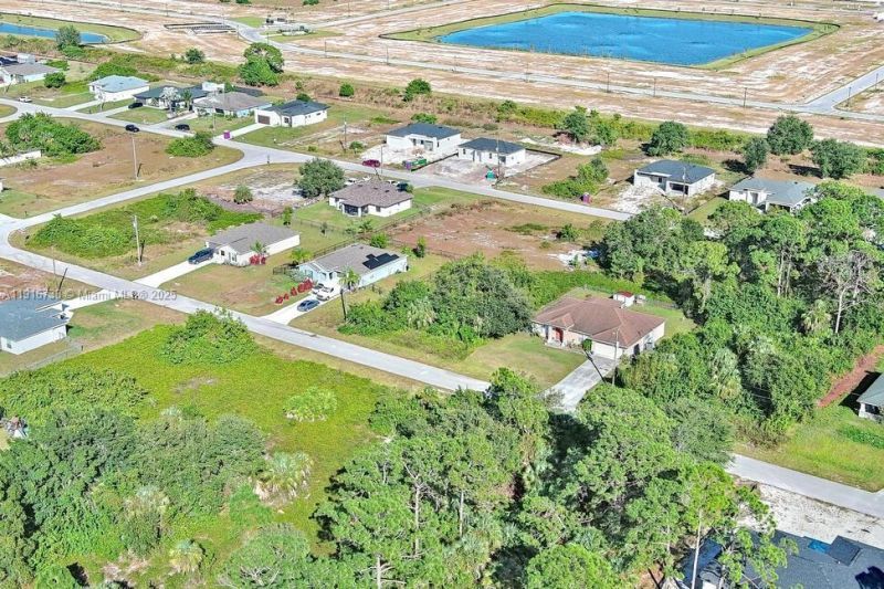 341 Ranchito Ave, Lehigh Acres, FL 33974 Photo