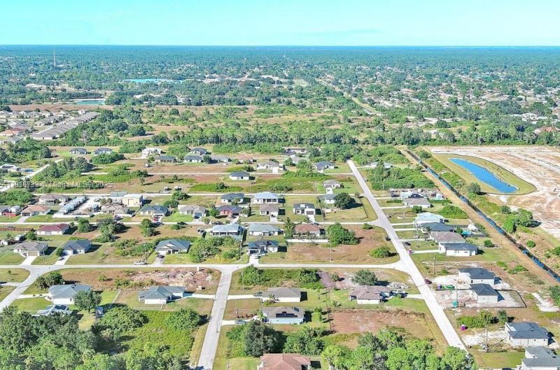 341 Ranchito Ave, Lehigh Acres, FL 33974 Photo