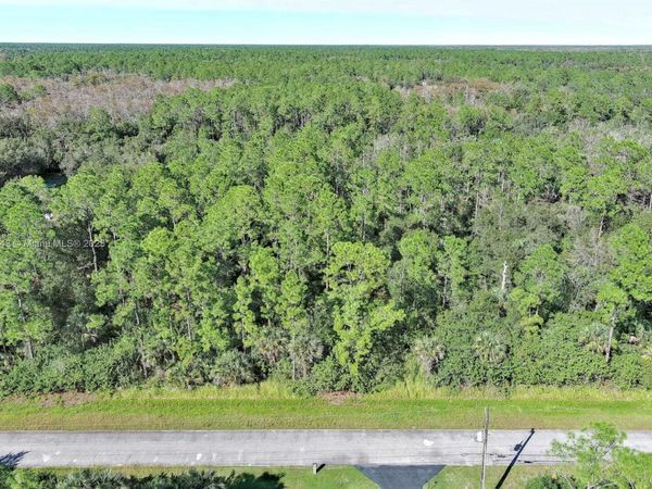 4669 32nd Ave SE, Naples, FL 34117