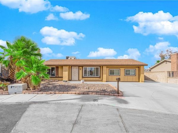 7274 Pinebrook Circle , Las Vegas, NV 89147