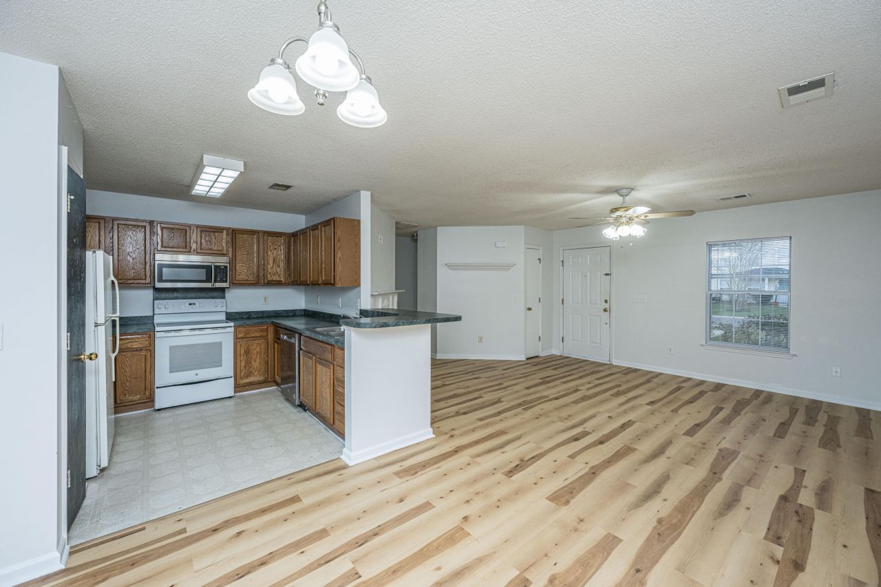 120 Two Pond Loop Photo 10