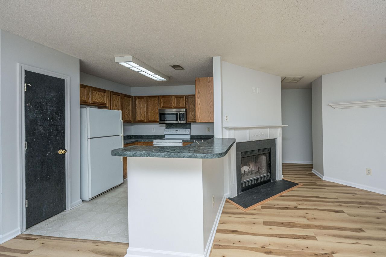 120 Two Pond Loop Photo 12