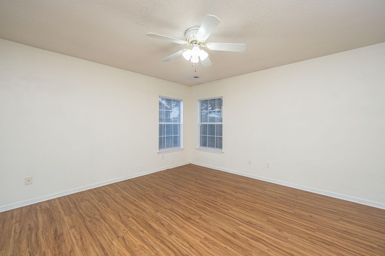 120 Two Pond Loop Photo 15