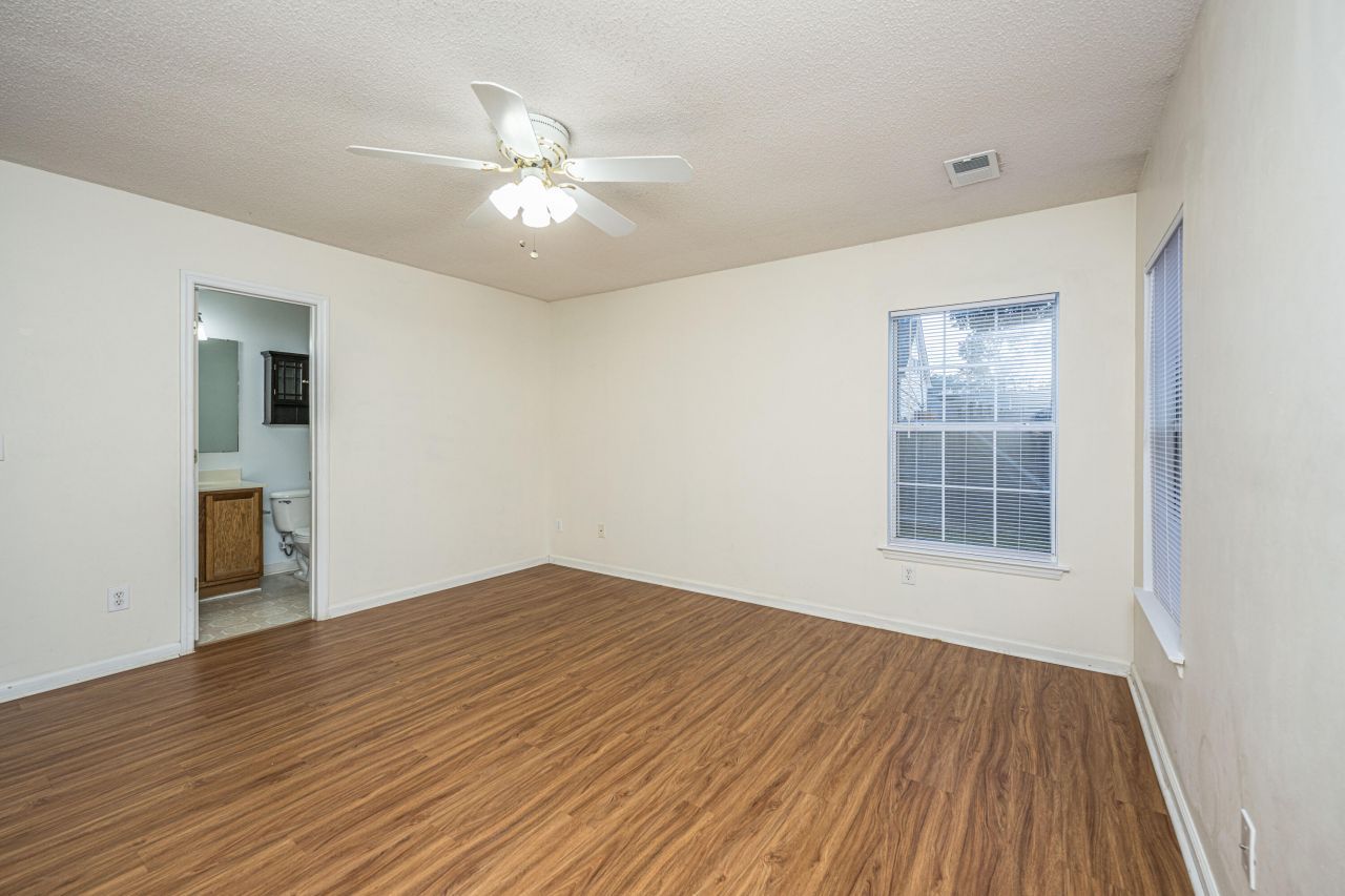 120 Two Pond Loop Photo 16