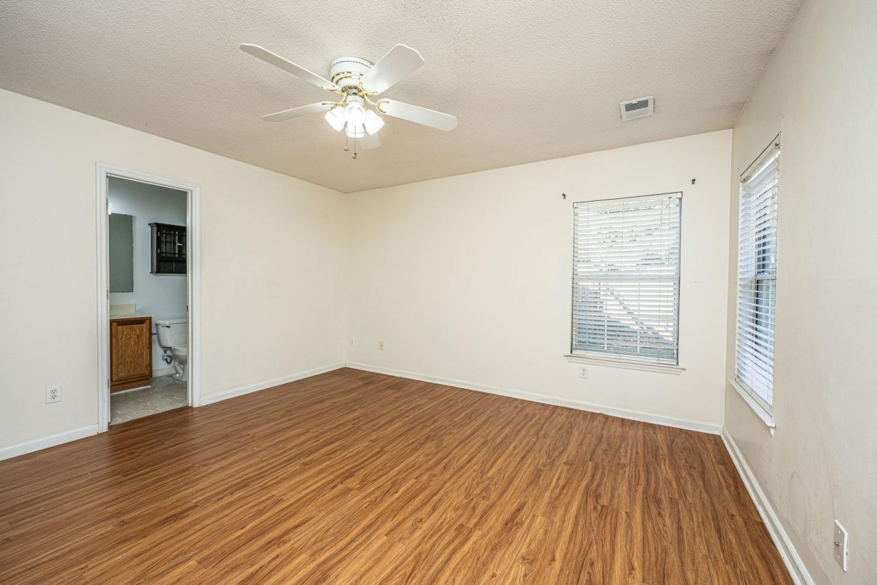 120 Two Pond Loop Photo 17