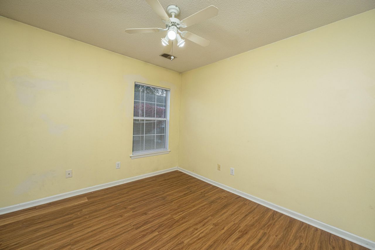 120 Two Pond Loop Photo 23