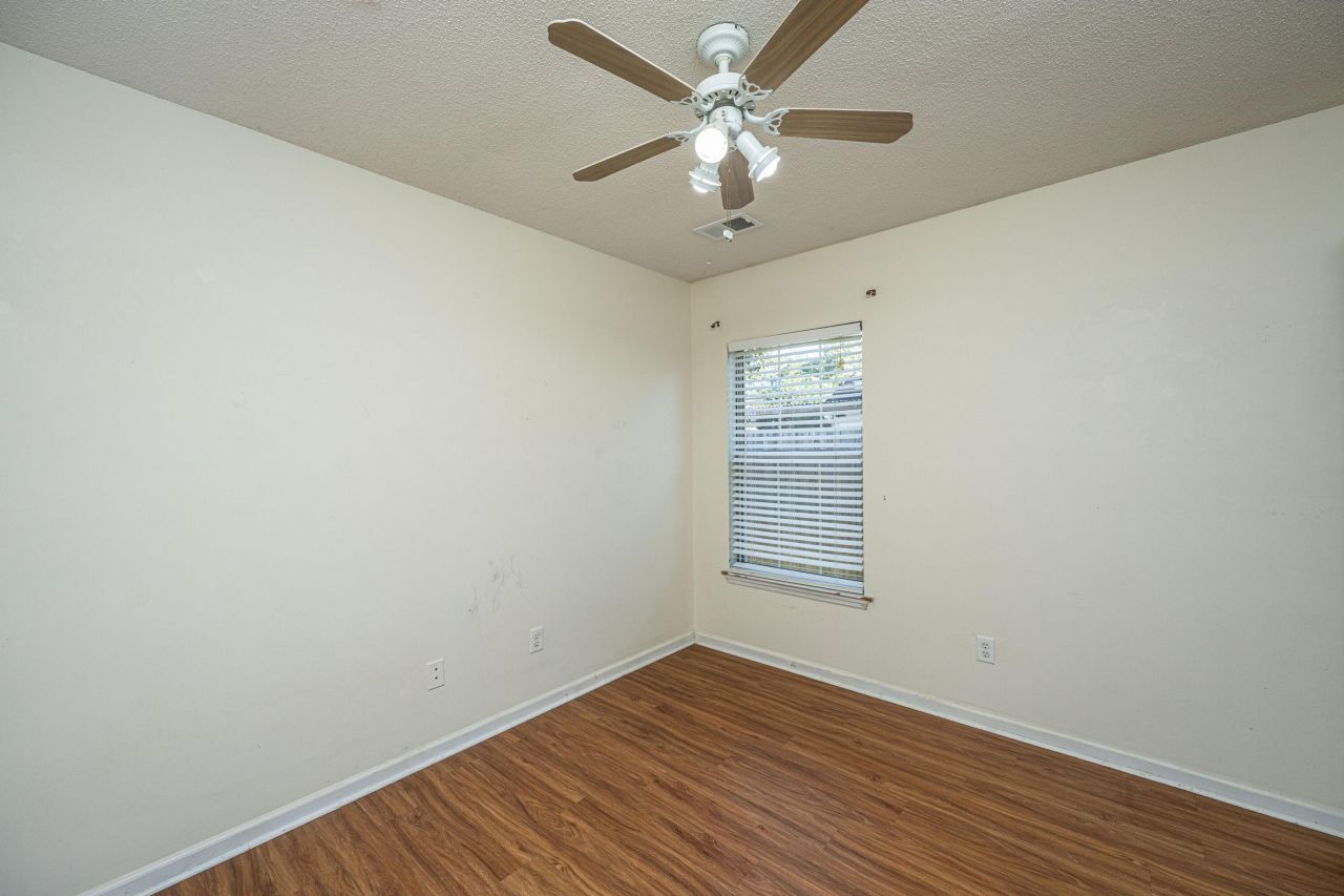 120 Two Pond Loop Photo 28