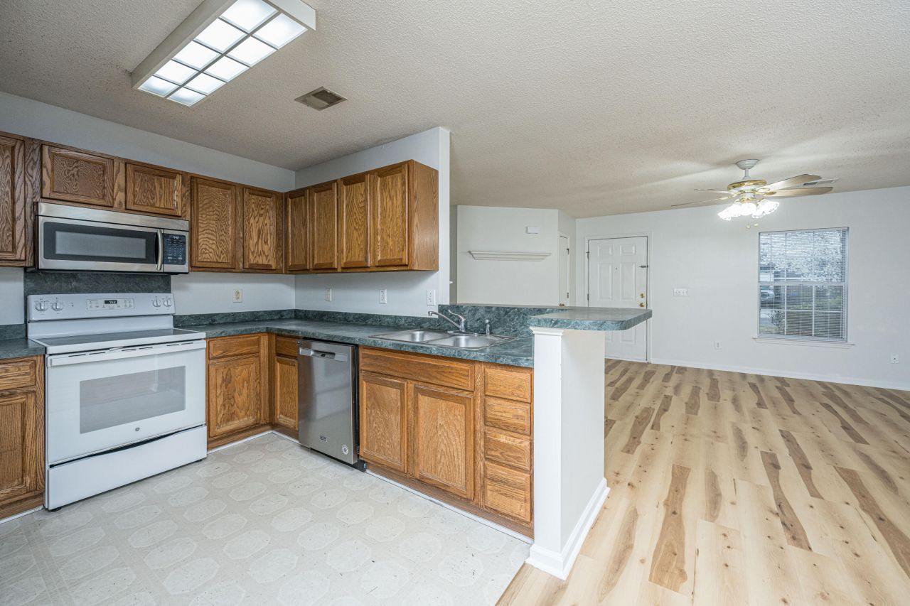 120 Two Pond Loop Photo 3