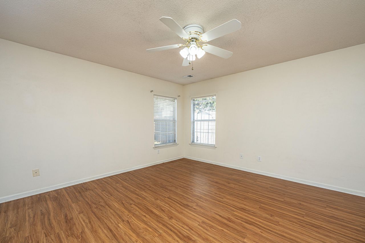 120 Two Pond Loop Photo 30