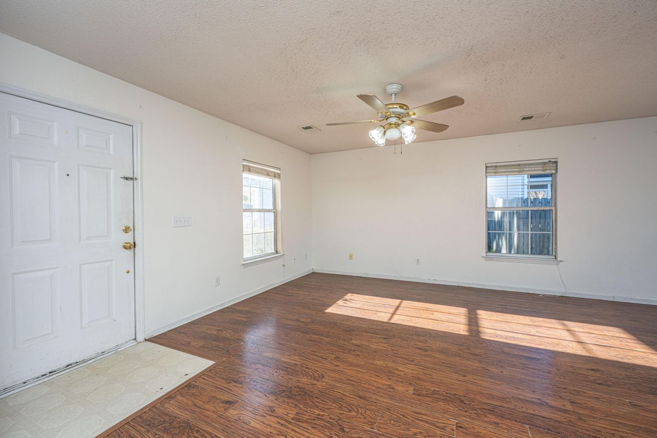 120 Two Pond Loop Photo 9