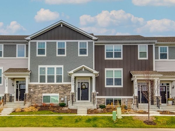 1017 Atterberg Road, South Elgin, IL 60177