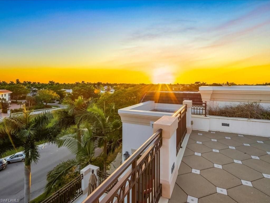 745 12th Ave S, Unit 102, Naples, FL 34102 Photo