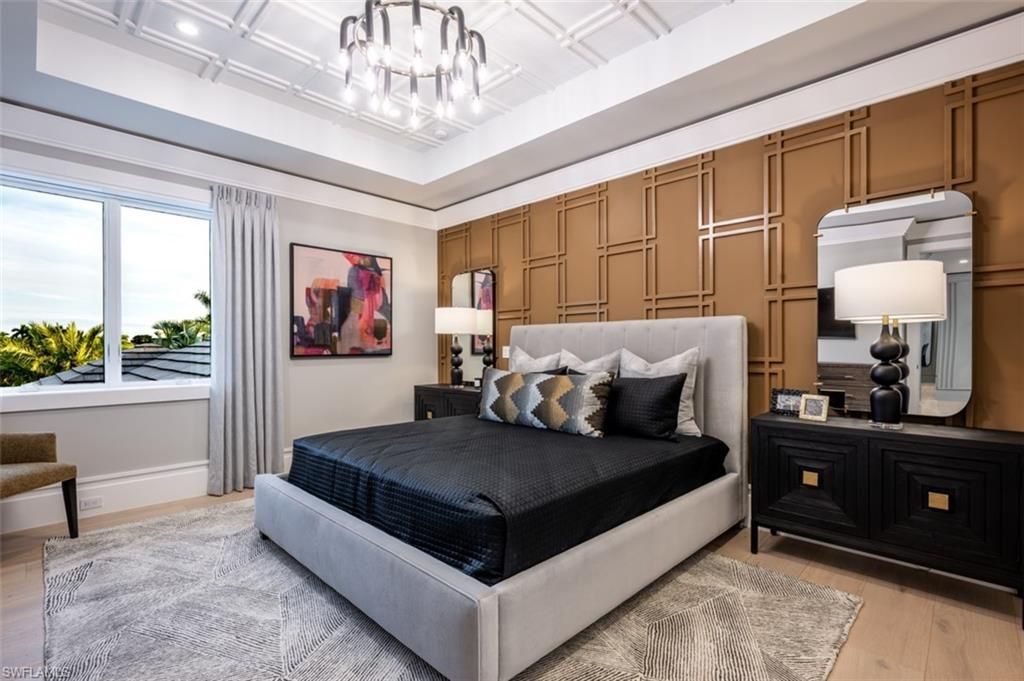 405 Neapolitan Way, Naples, FL 34103 Photo