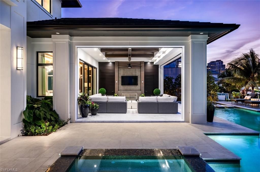 405 Neapolitan Way, Naples, FL 34103 Photo