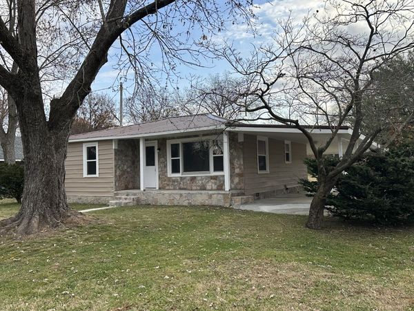 404 Horton St , Decherd, TN 37324