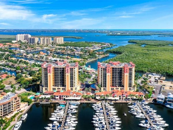 5793 Cape Harbour DR, Unit 711, CAPE CORAL, FL 33914