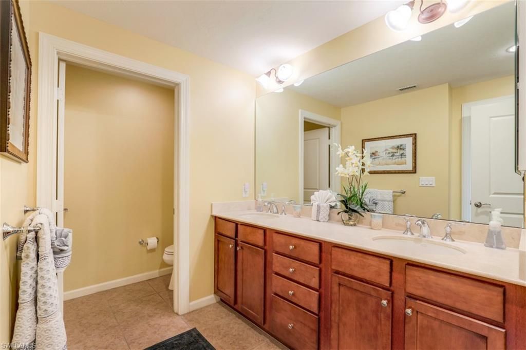 5793 Cape Harbour Dr, Unit 711, Cape Coral, FL 33914 Photo