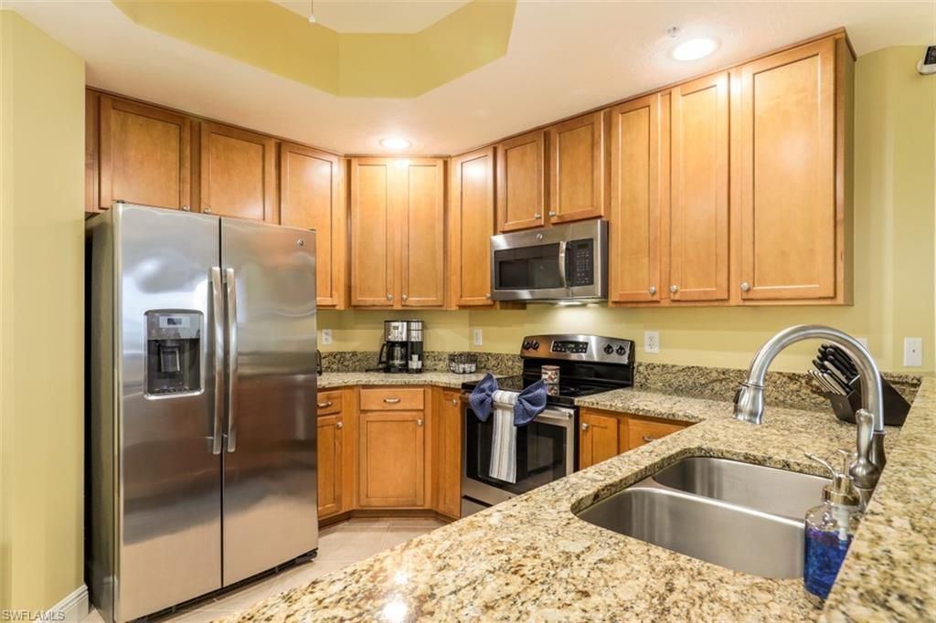 5793 Cape Harbour Dr, Unit 711, Cape Coral, FL 33914 Photo