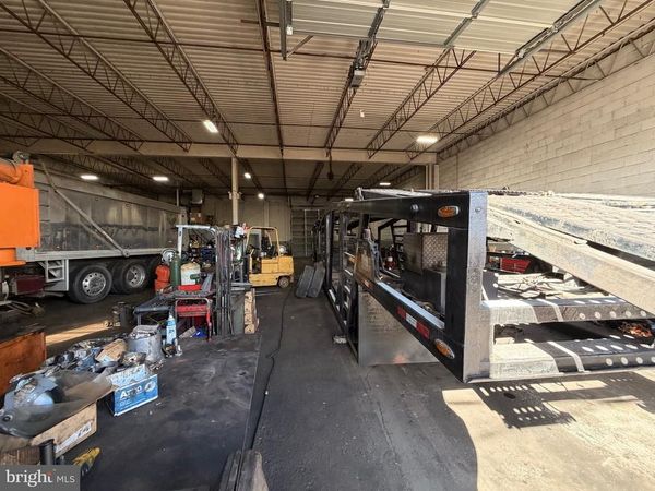 1606 MANNING BOULEVARD, LEVITTOWN, PA 19057