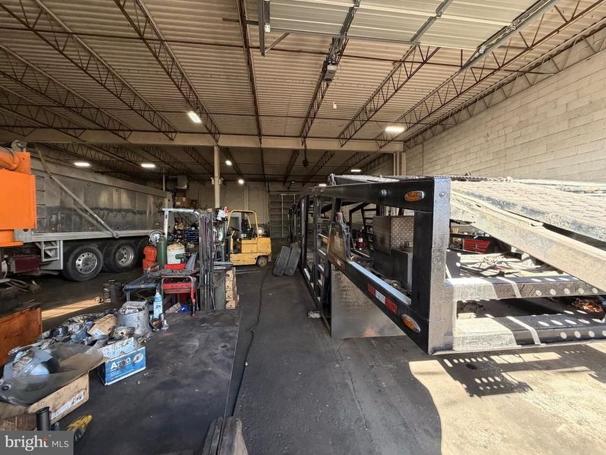 1606 Manning Boulevard, Levittown, PA 19057 Main Photo