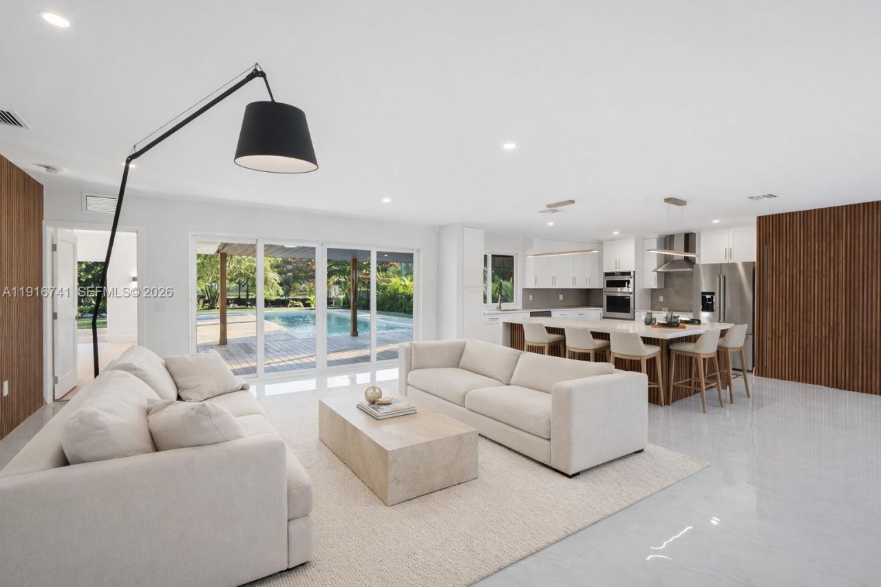 360 NW 87th St, El Portal, FL 33150 Photo