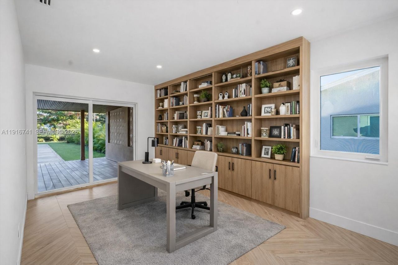 360 NW 87th St, El Portal, FL 33150 Photo