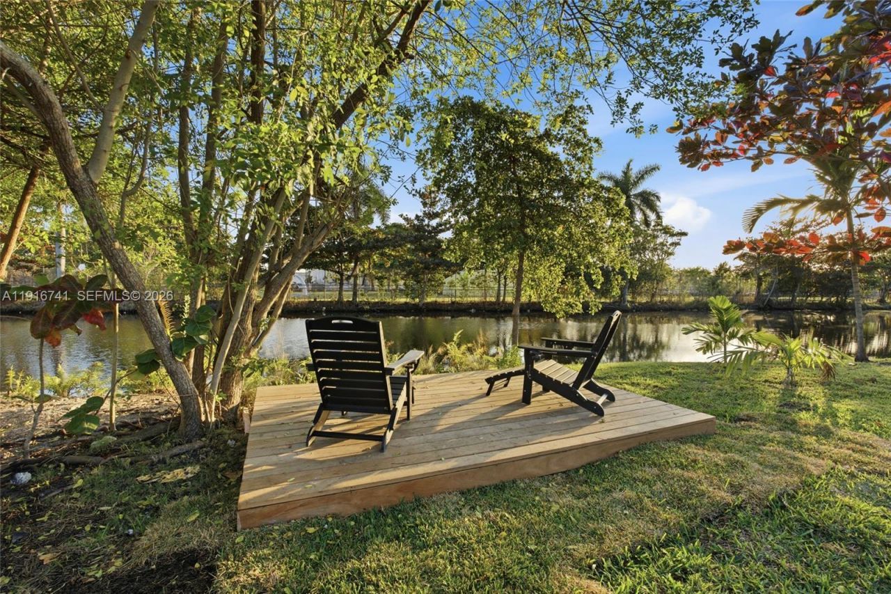 360 NW 87th St, El Portal, FL 33150 Photo