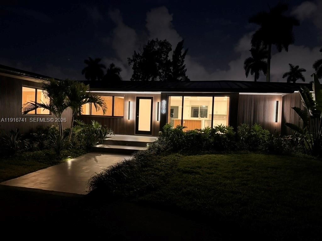 360 NW 87th St, El Portal, FL 33150 Photo