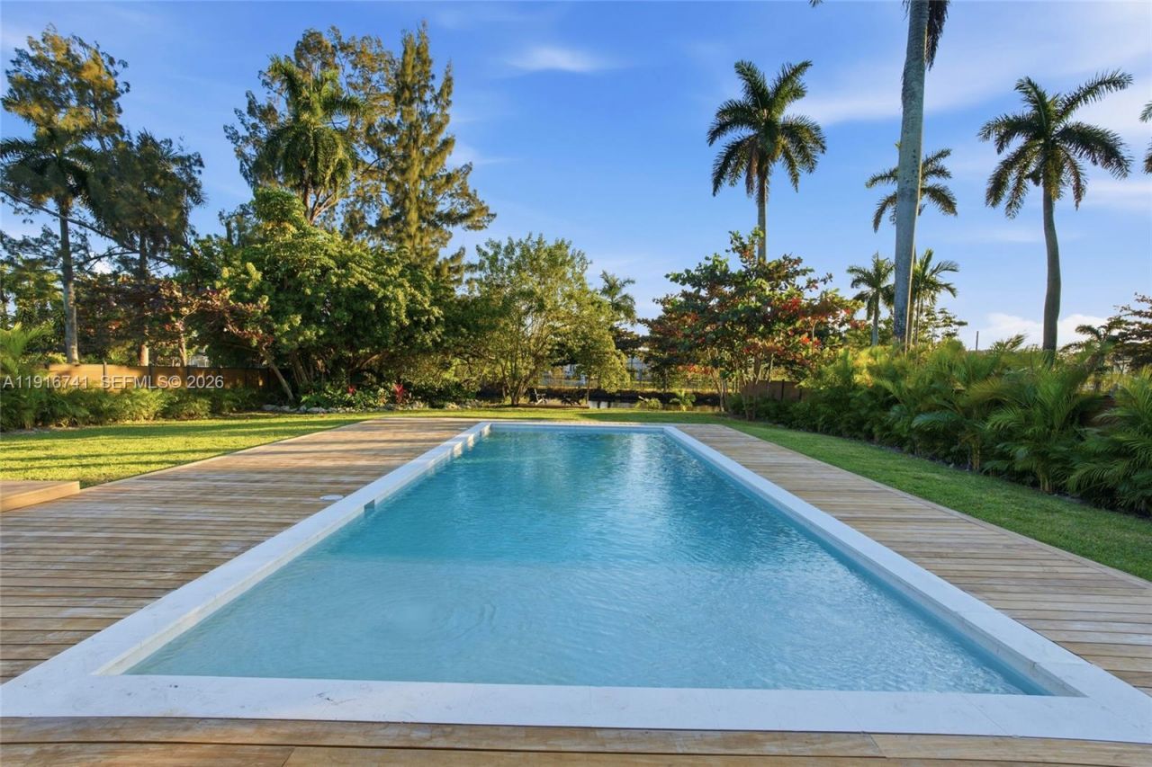 360 NW 87th St, El Portal, FL 33150 Photo