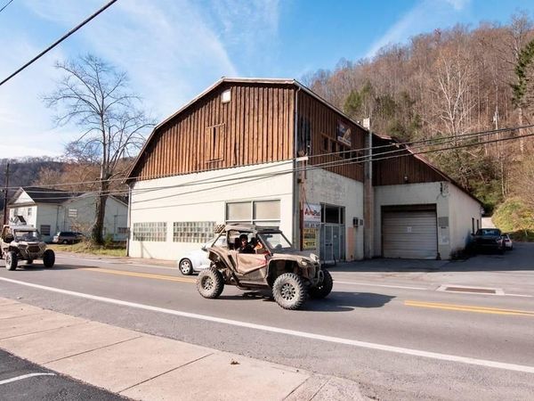 1002 Guyandotte Ave, Mullens, WV 25882