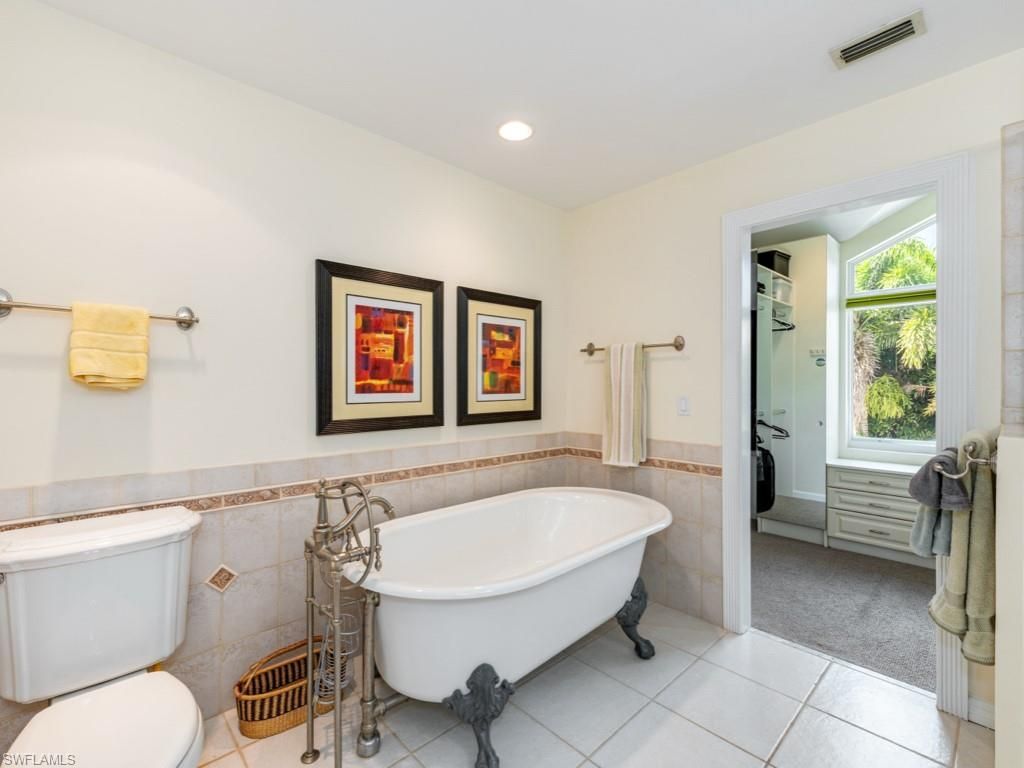 640 2nd St S, Unit 2, Naples, FL 34102 Photo