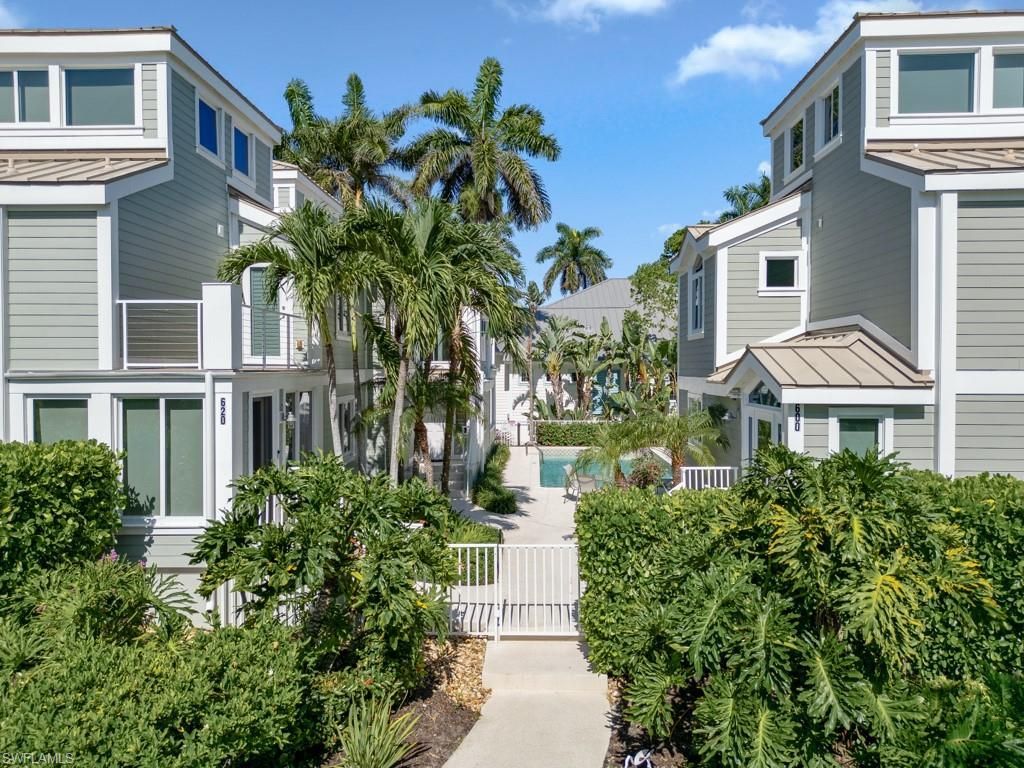 640 2nd St S, Unit 2, Naples, FL 34102 Photo