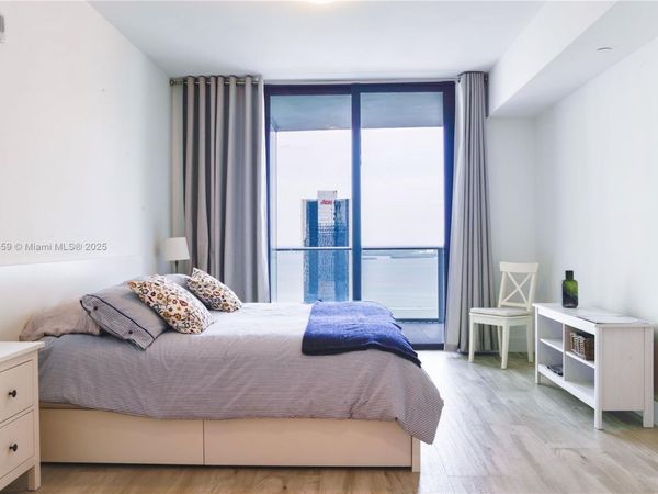 1010 Brickell Ave, Unit 3002, Miami, FL 33131