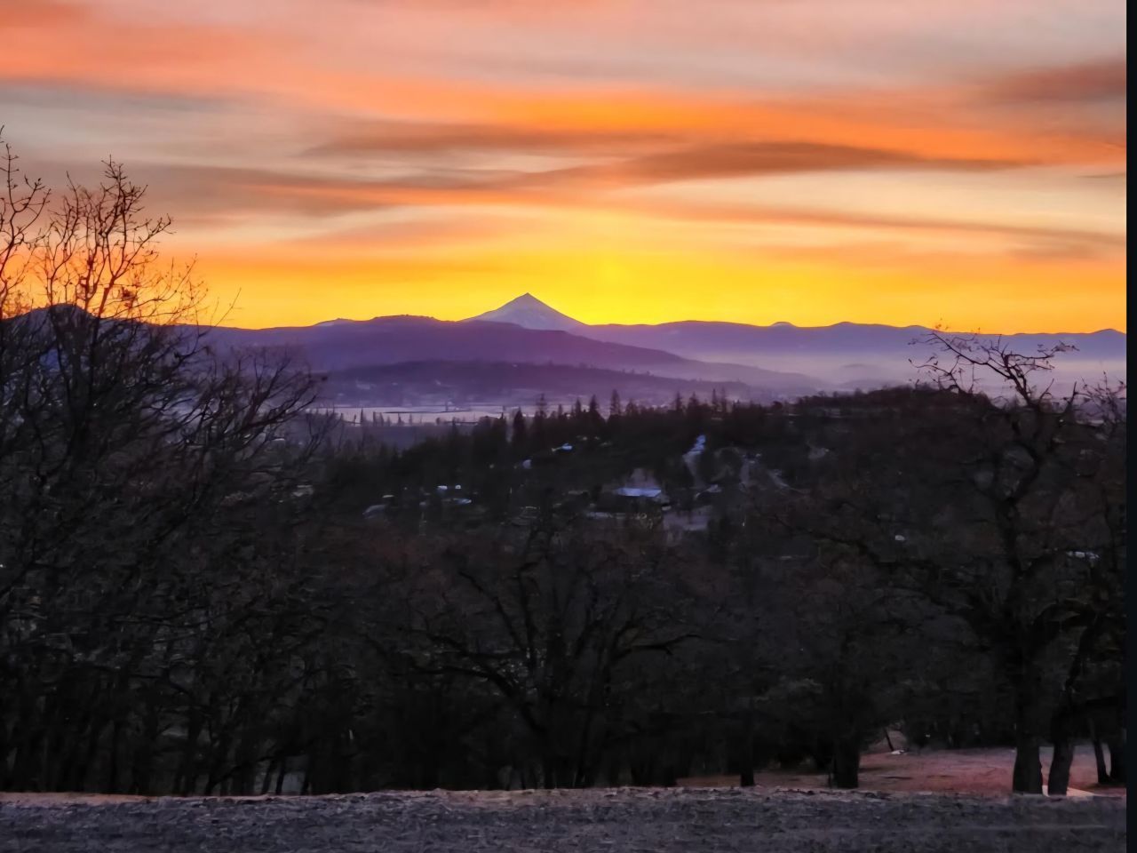 198 Flamingo Drive, Eagle Point, OR 97524 Main Photo