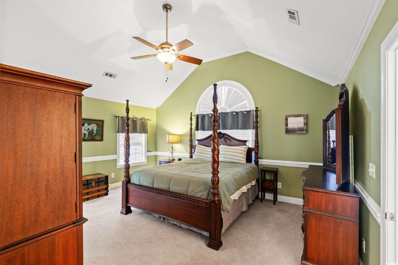 2038 North Berwick Dr. Photo 13