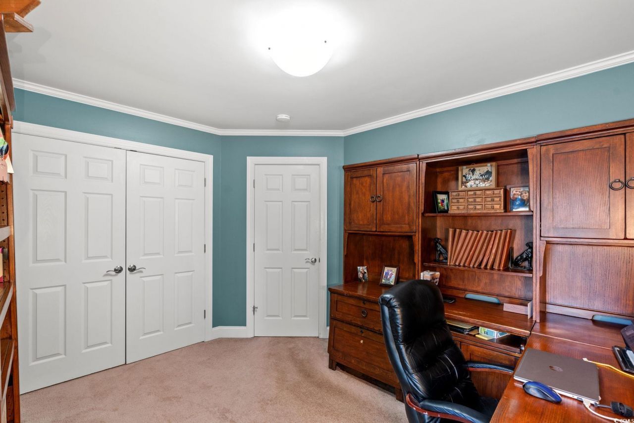 2038 North Berwick Dr. Photo 21