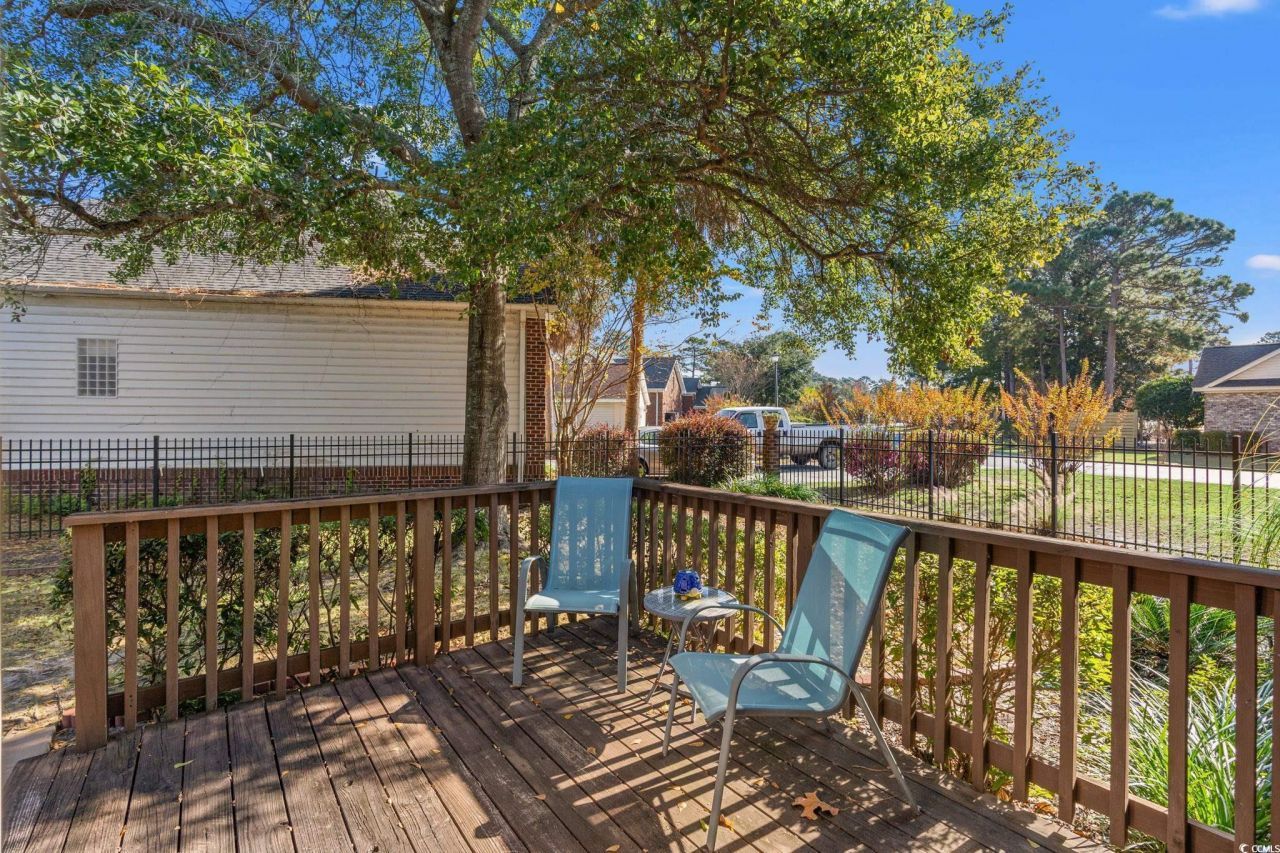 2038 North Berwick Dr. Photo 25