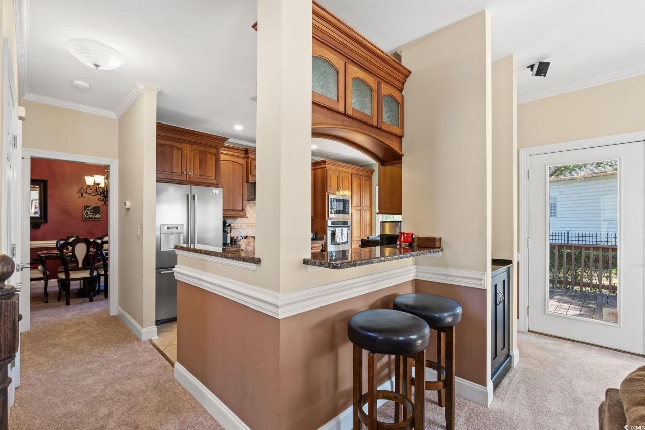 2038 North Berwick Dr. Photo 8