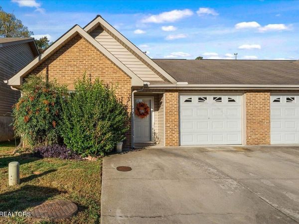 3725 Willow Falls Way, Knoxville, TN 37917