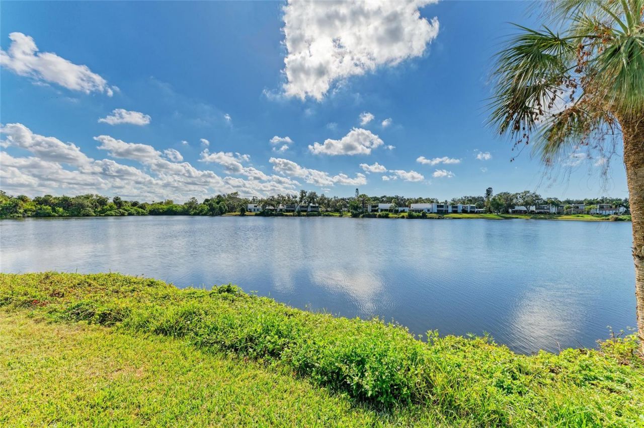 919 Spring Lakes Boulevard, Bradenton, FL 34210 Photo