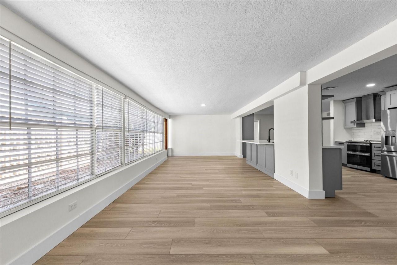 1200 80th Street S, Saint Petersburg, FL 33707 Photo