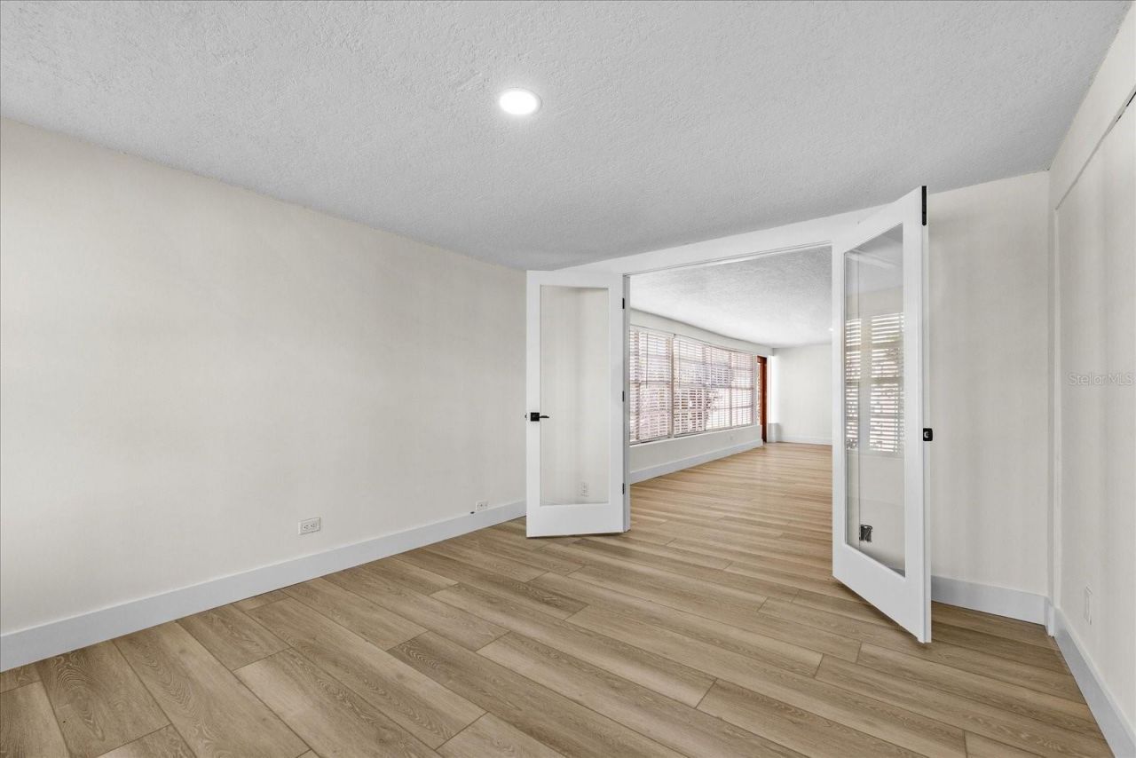 1200 80th Street S, Saint Petersburg, FL 33707 Photo