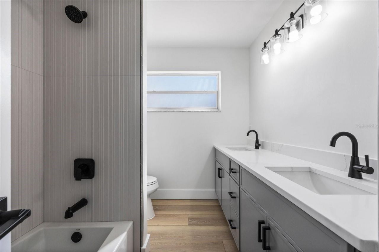 1200 80th Street S, Saint Petersburg, FL 33707 Photo